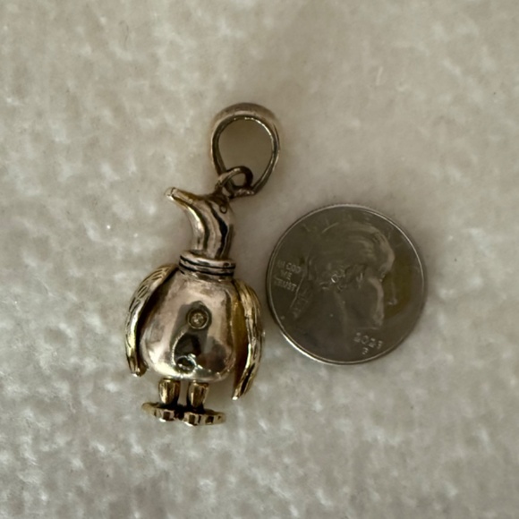 Penguin Pendant, 2 sided, articulated, silver & gold tones 70's - Picture 3 of 3